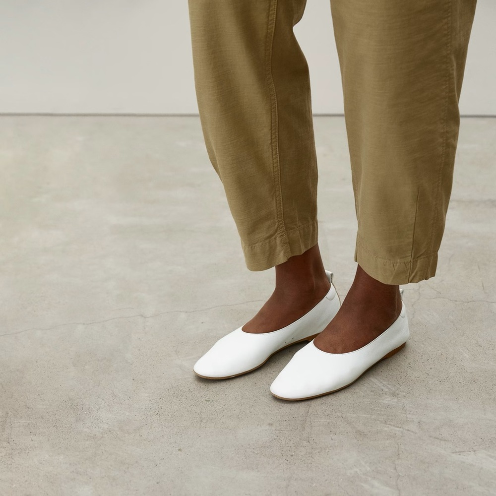 Everlane Day Glove Flats in White Size 9